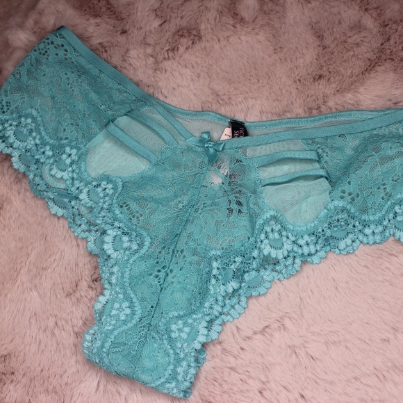VICTORIA'S SECRET SEXY LIGHT BLUE STRAPPY  CHEEKY PANTY - Picture 1 of 2